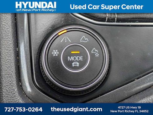 Used 2023 Volkswagen Tiguan SEL R-Line AWD/4WD image 33