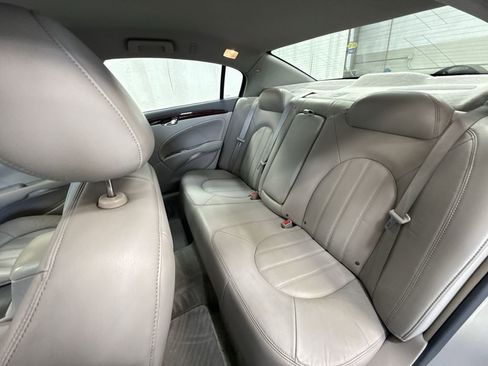 Used 2011 Buick Lucerne CXL FWD image 33