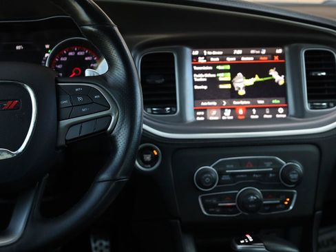 Used 2019 Dodge Charger Scat Pack w/ Plus Group RWD image 33