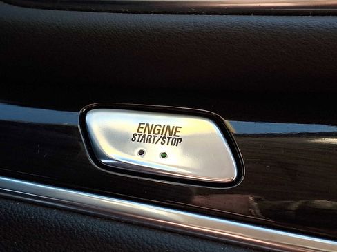 Used 2018 Buick Enclave Essence w/ LPO, Hit The Road Package image 26