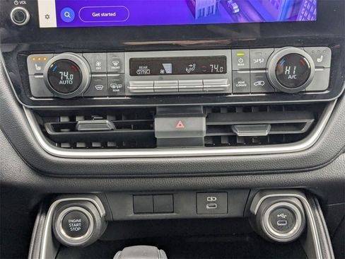 Used 2025 Toyota Grand Highlander AWD image 25