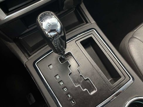 Used 2009 Chrysler 300 Touring RWD image 17