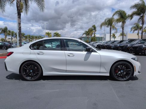 Used 2023 BMW 330i Sedan w/ M Sport Package RWD image 11