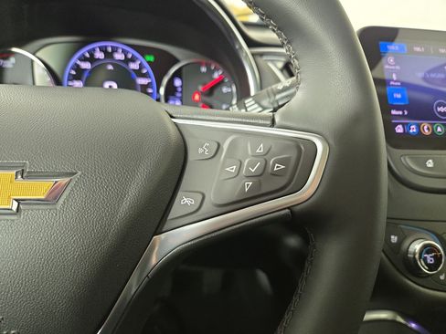 Used 2023 Chevrolet Malibu LT FWD image 17