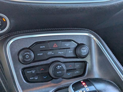 Used 2017 Dodge Challenger GT w/ Technology Group image 20