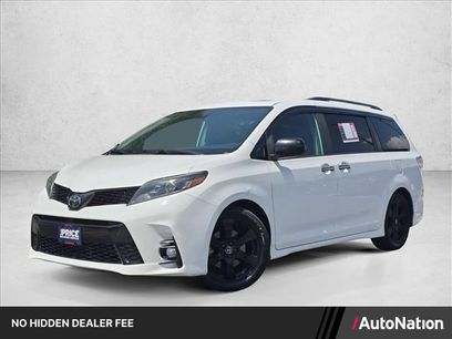 Used 2020 Toyota Sienna SE w/ SE Preferred Package