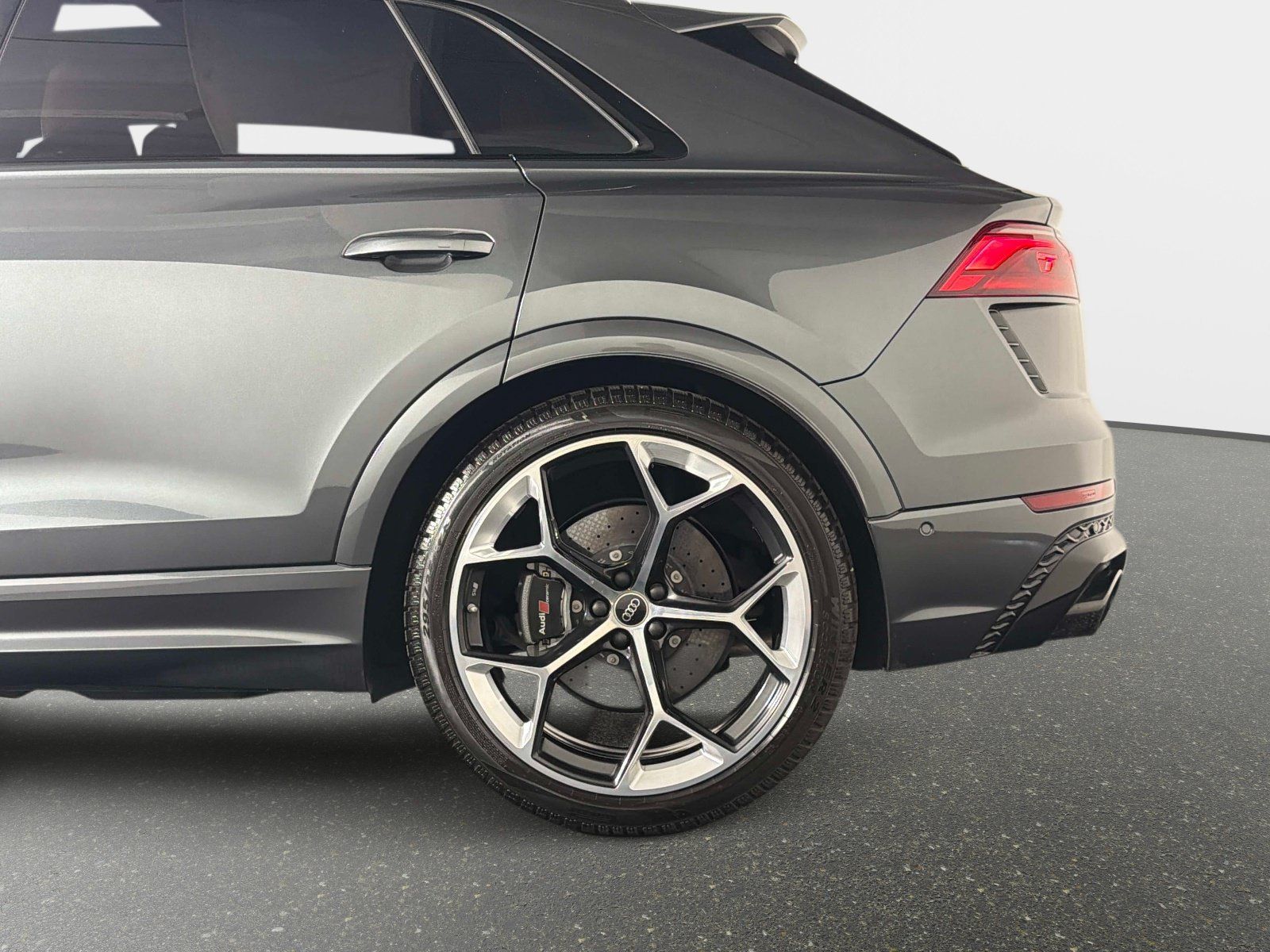 Used 2025 Audi RS Q8 performance AWD/4WD image 13