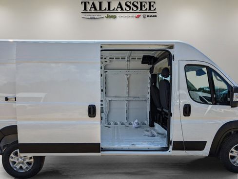 New 2024 RAM ProMaster 2500 w/ Quick Order Package 22H SLT+ image 13
