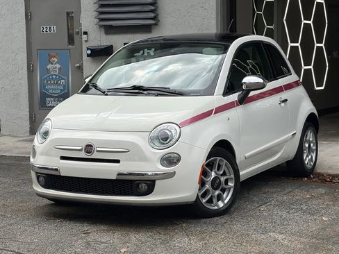 Used 2012 FIAT 500 Lounge w/ Pink Ribbon Special Edition FWD image 2