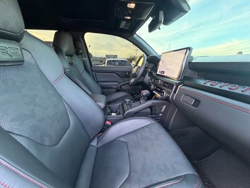 Used 2024 Toyota Tacoma TRD Pro image 23