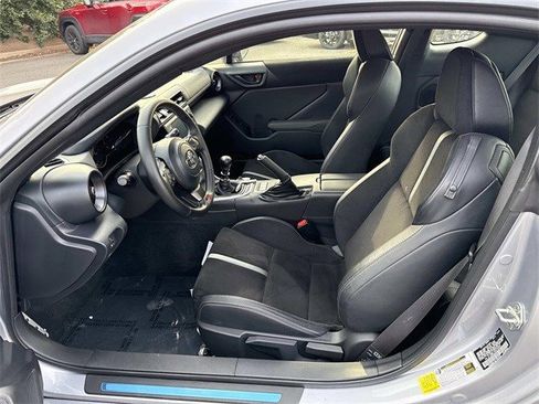 Used 2024 Toyota GR86 Premium image 14