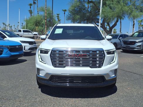 Used 2026 GMC Acadia Denali FWD image 2