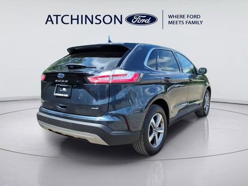 Certified 2024 Ford Edge SEL w/ Convenience Package AWD/4WD image 5