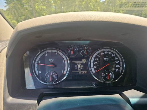 Used 2011 RAM 2500 ST w/ ST Popular Equipment Group AWD/4WD image 36