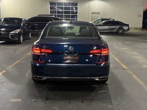 Used 2022 Volkswagen Passat 2.0T SE image 8