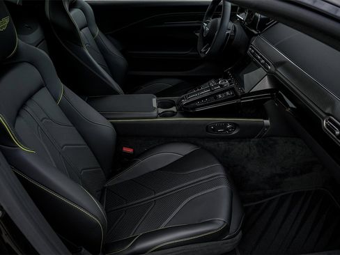 New 2026 Aston Martin V8 Vantage Roadster image 35