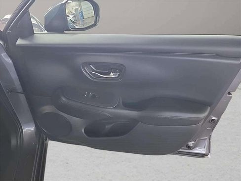 Used 2025 Honda HR-V LX image 26