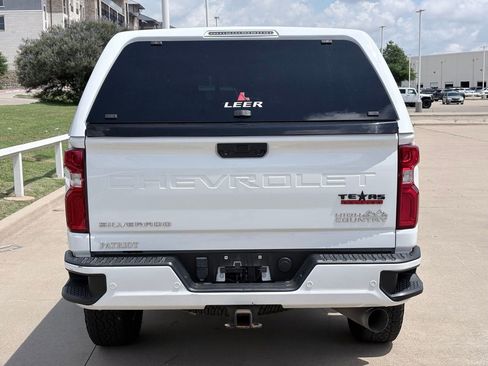 Used 2023 Chevrolet Silverado 2500 High Country w/ Z71 Off-Road Package AWD/4WD image 5