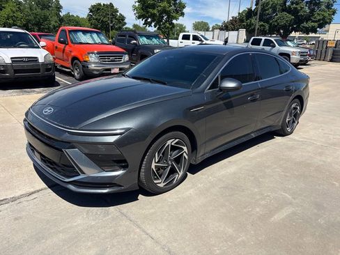 Used 2026 Hyundai Sonata SEL FWD image 3