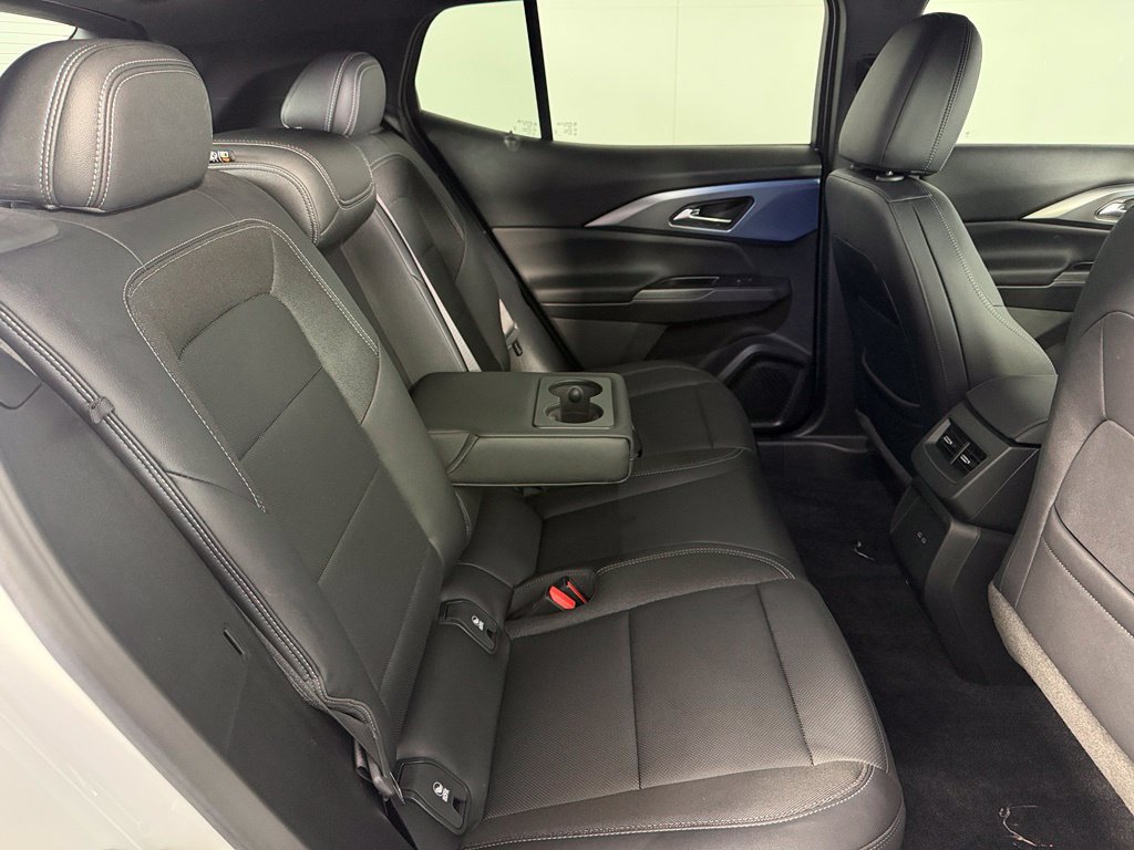 Used 2025 Chevrolet Equinox EV LT w/ Convenience Package FWD image 20