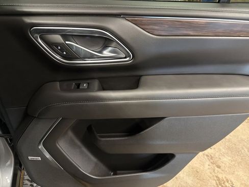 Used 2023 Chevrolet Tahoe Z71 w/ Luxury Package image 25