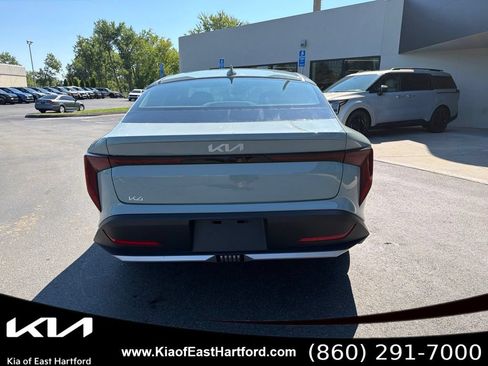 New 2026 Kia K4 FWD image 9