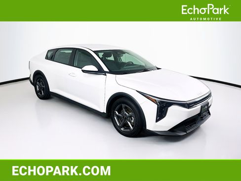 Used 2025 Kia K4 FWD image 1