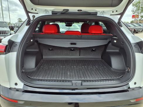 Used 2024 Chevrolet Blazer EV RS RWD image 8