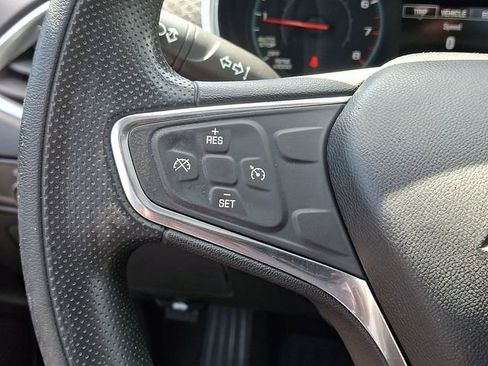 Used 2021 Chevrolet Malibu LT FWD image 18