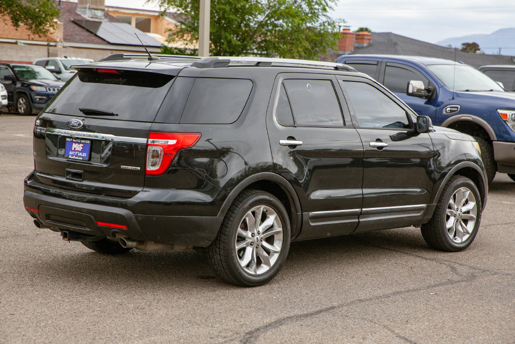 Used 2014 Ford Explorer XLT w/ Equipment Group 201A FWD image 4