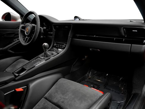 Used 2018 Porsche 911 Carrera RWD image 51