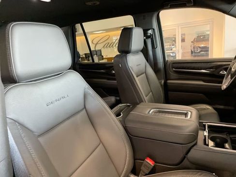 Used 2024 GMC Yukon Denali AWD/4WD image 17