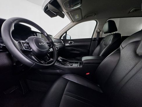 Used 2023 Kia Sorento S image 21