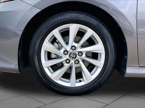 Used 2024 Toyota Camry LE FWD image 11