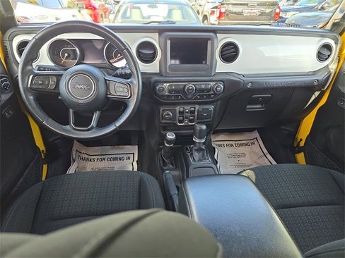 Used 2021 Jeep Wrangler Unlimited Islander image 16