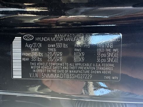 Used 2025 Genesis GV70 2.5T AWD/4WD image 15