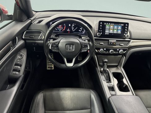Used 2018 Honda Accord Sport image 9