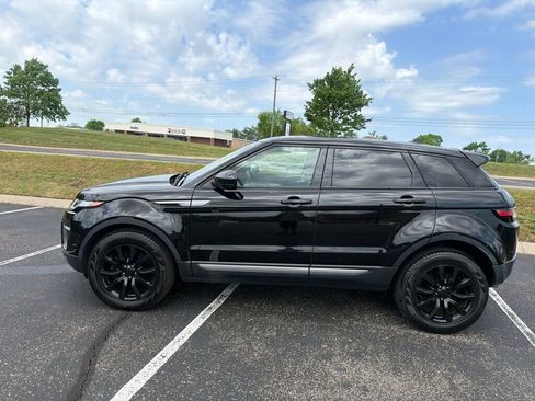 Used 2016 Land Rover Range Rover Evoque SE image 7