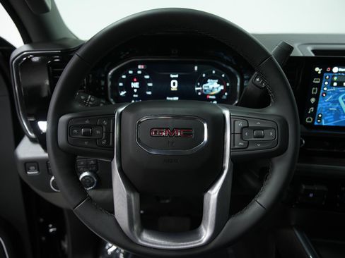 New 2026 GMC Sierra 2500 SLT w/ SLT Convenience Package AWD/4WD image 30