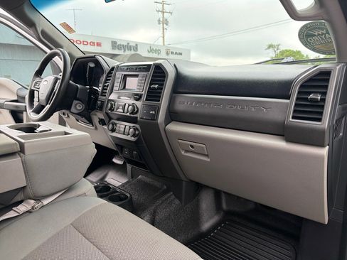 Used 2019 Ford F250 XL w/ Power Equipment Group AWD/4WD image 17