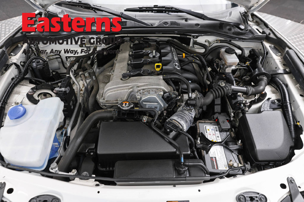 Used 2018 MAZDA MX-5 Miata Grand Touring RWD image 9