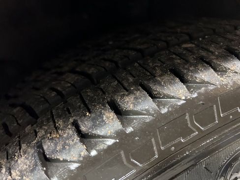 Used 2025 Honda CR-V EX-L image 36