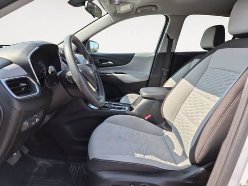 Used 2019 Chevrolet Equinox LS w/ LPO, Cargo Package FWD image 11