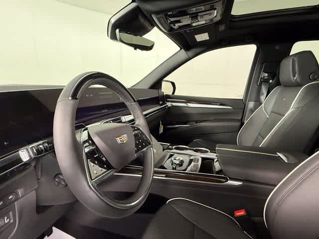 New 2026 Cadillac Escalade Luxury w/ Touring Package AWD/4WD image 17