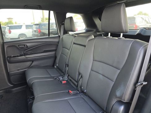 Used 2024 Honda Passport EX-L image 16