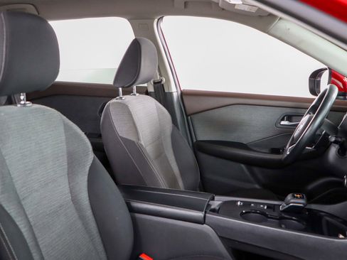 Used 2023 Nissan Rogue SV image 26