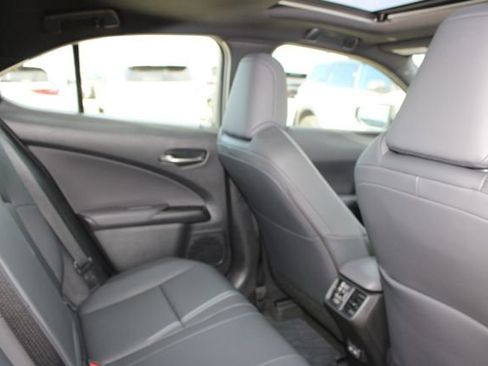 Certified 2025 Lexus UX 300h FWD image 7