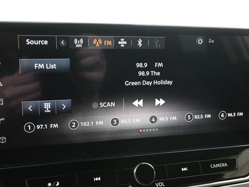 Used 2024 Nissan Altima 2.5 SR w/ SR Premium Package image 18