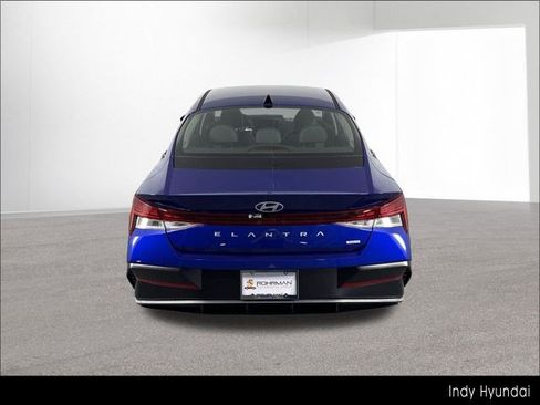 Used 2025 Hyundai Elantra Limited FWD image 44