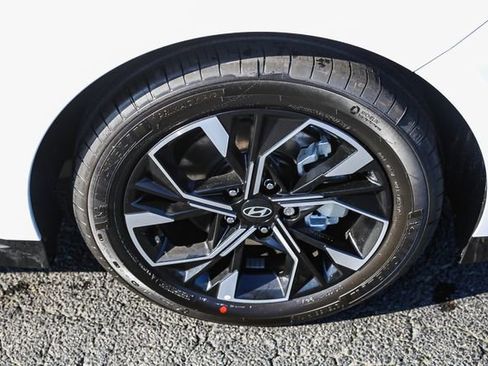 New 2025 Hyundai Sonata SEL image 12